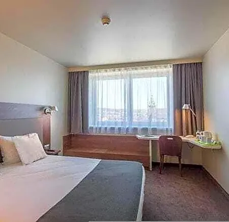 فندق Centrum نوفه تارخ