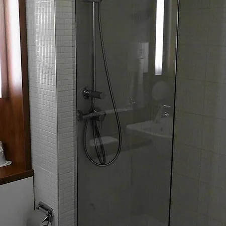 Centrum 3*